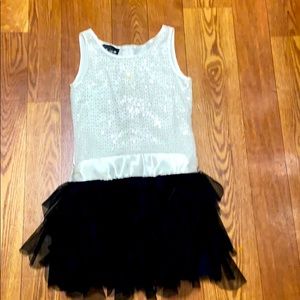 Super cute party/holiday dress